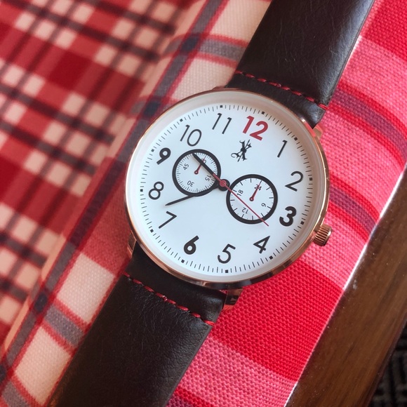 Brooklyn Exchange Analog Wrist Watch - Picture 4 of 8